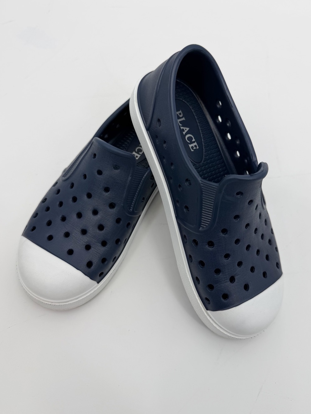 The Children’s Place Navy Blue Slip-On Water Shoes Sneakers Size 1